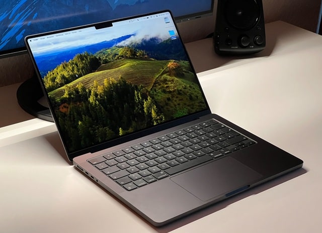 Какой MacBook Pro купить в 2025 году: актуальные модели и советы по выбору - фото2