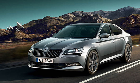 Skoda Superb: обзор, технические характеристики, комплектации - фото1