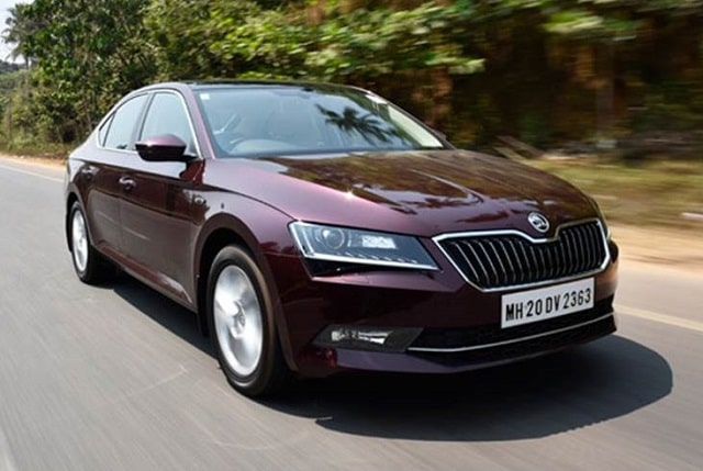 Skoda Superb: обзор, технические характеристики, комплектации - фото4