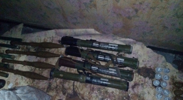 В Алчевске выявлен крупный тайник с боеприпасами