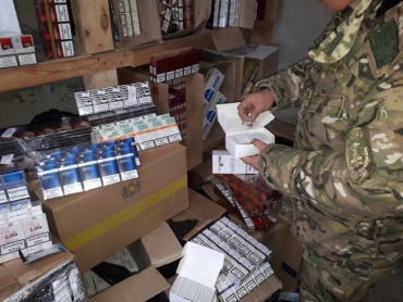 Тысячи пачек с фальшивыми сигаретами изъяли налоговики в Северодонецке