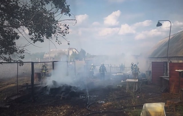 В селе Валуйском из-за пожара едва не сгорела целая улица