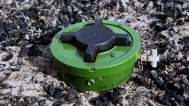 Боевики минируют окрестности Кадиевки – боятся наступления ВСУ