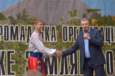 Талантливые дети-переселенцы будут получать стипендию