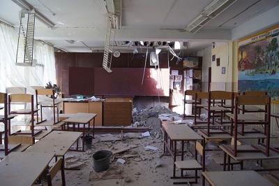 В Луганске разрушено 40 образовательных учреждений
