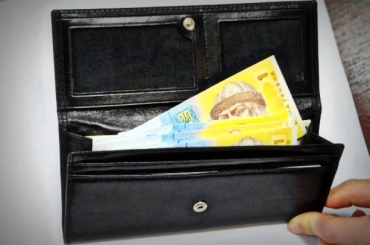 Боевые действия негативно отразились на заработной плате жителей области