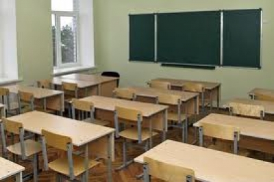 В школах Луганщины вынужденные каникулы