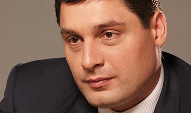 Микаил Шишханов помогает собственному детищу выйти из кризиса