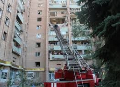 Работы в аварийном доме продолжаются