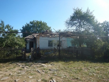 В пострадавшей от обстрела Врубовке чиновники провели выездной прием местных жителей