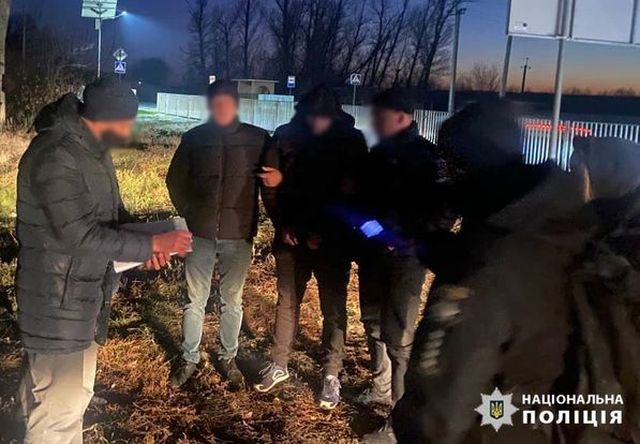 Подозреваемый в убийстве патрульного полицейского намеревался спрятаться в России