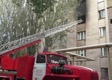 В Луганске горело бывшее студенческое общежитие