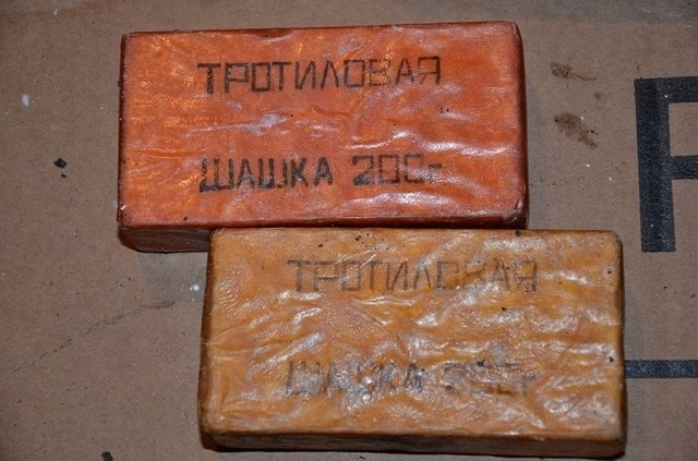 В гараже у бывшего боевика нашли 10 тротиловых шашек