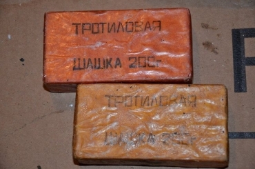 В гараже у бывшего боевика нашли 10 тротиловых шашек