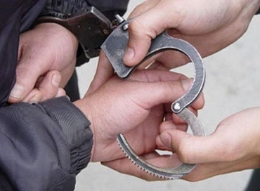 Полицейские Рубежного задержали мошенника через минуту после преступления
