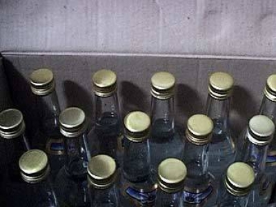 На Луганщине дельцы незаконно продают водку