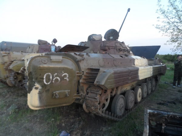 Боевики уничтожили украинскую БМП, есть потери
