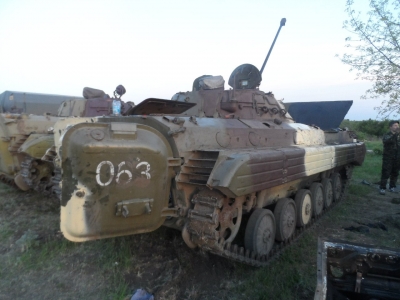 Боевики уничтожили украинскую БМП, есть потери