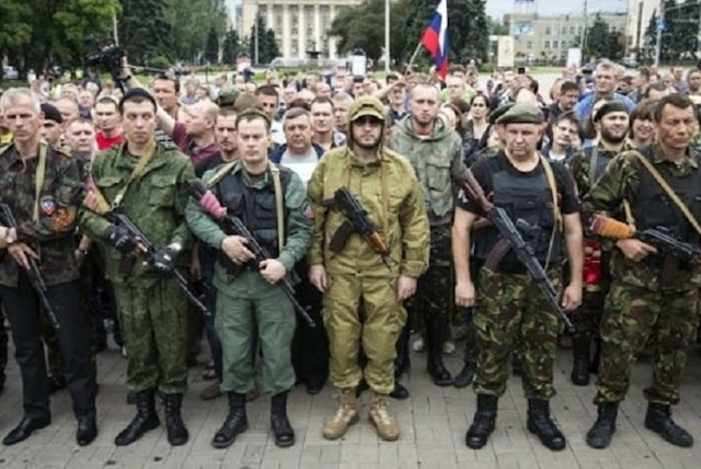 На оккупированной Луганщине мужчин буквально силой загоняют в росармию