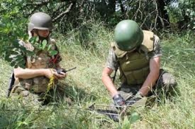Саперы под обстрелом разминировали мост