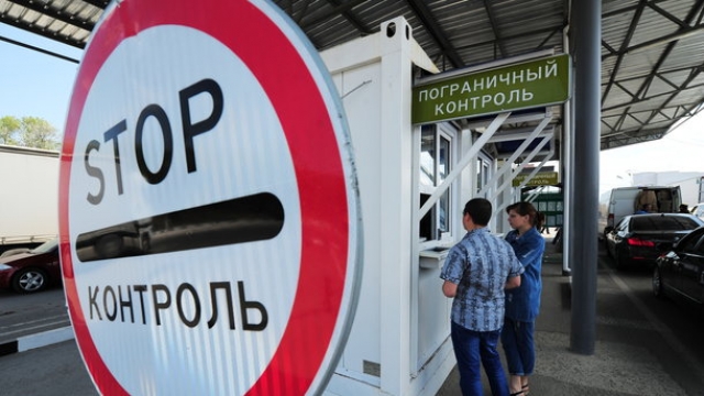 Некоторым жителям ОРДЛО запретили въезд в Российскую Федерацию