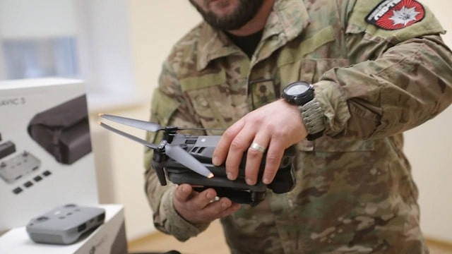 Бойцам штурмовой бригады НПУ «Лють» переданы 10 дронов «DJI Mavic 3»