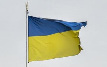 В Луганске направлено в «суд» дело в отношении парней, поднявших украинский флаг