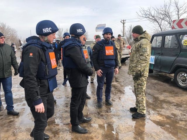 Еще один дипломат побывал в Станице Луганской