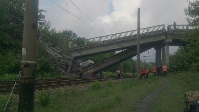 На территории ОРЛО недалеко от Хрустального взорван мост