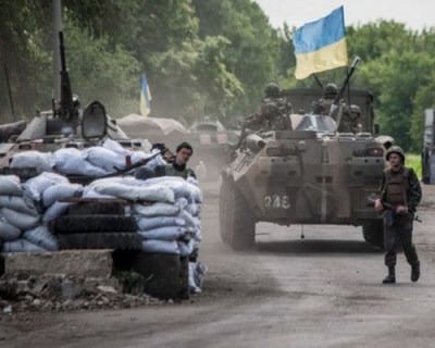 В зоне АТО на фугасе подорвалась боевая машина 