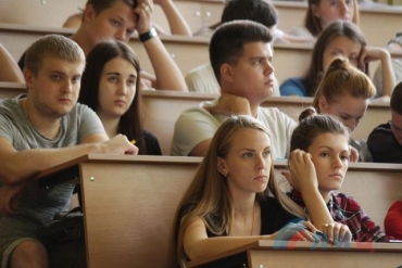 В «ЛНР» считают, что студенты хотят учиться в их вузах