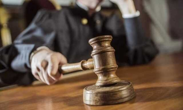 В Старобельске арестовали квартиру директора учебного заведения