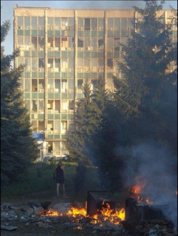 В Ровеньках и Красном Луче люди в ожидании "зачистки"