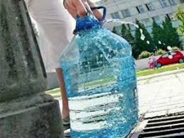 Второй пункт с чистой бесплатной водой открылся в Луганске