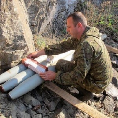 На территории гранитного карьера нашли ракеты для установки "Град"