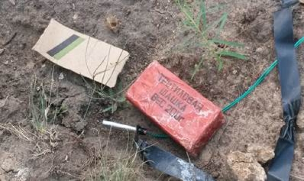 В прифронтовом городе диверсанты заложили в многоэтажку бомбу