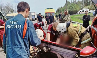 В масштабном ДТП в Луганске погибли и пострадали 7 человек (фото)
