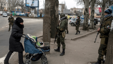 Оккупанты на Луганщине преследуют молодых мужчин