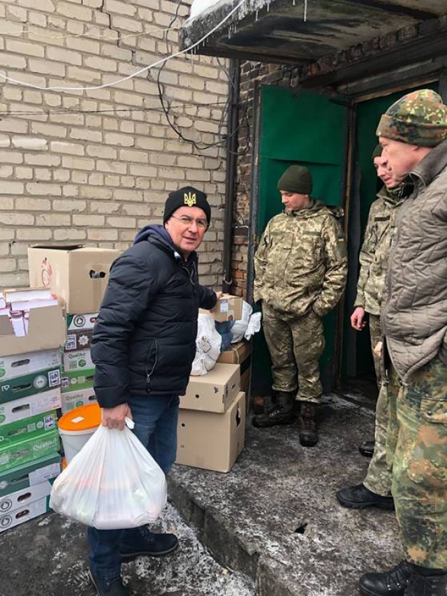 Три тонны продуктов передали на передовую жители Винницкой области