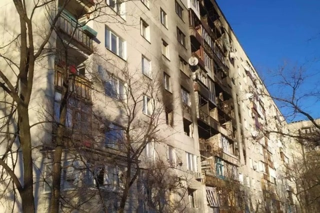 В Северскодонецке произошел масштабный пожар в многоэтажном доме