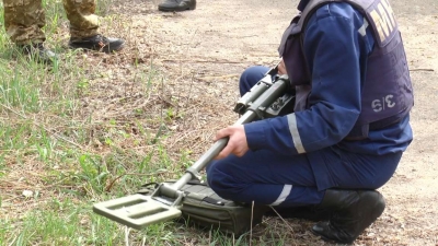Военные провели операцию по проверке кладбищ в Попасной
