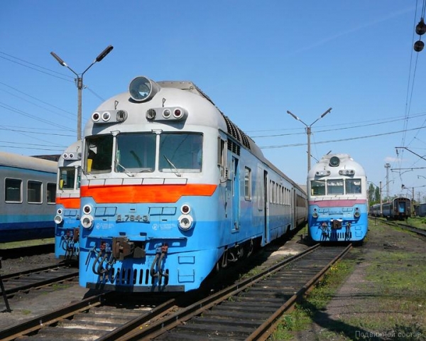 На Луганщине постепенно возобновляют движение поездов