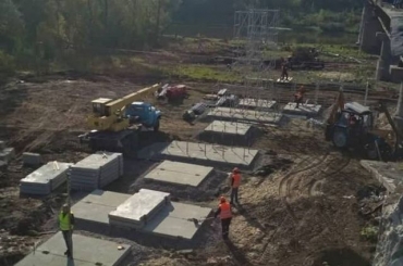 В Станице Луганской началось строительство временного моста