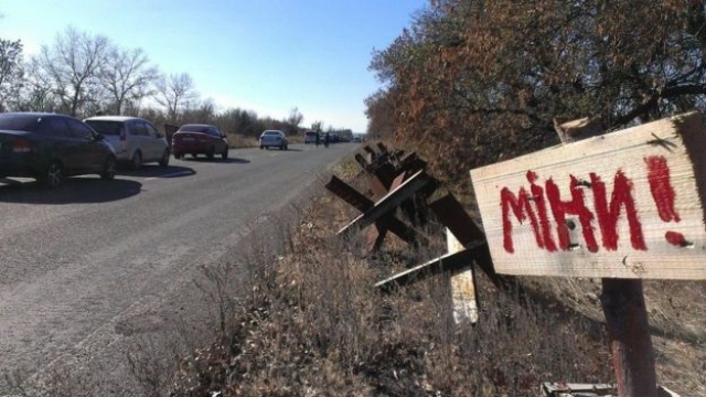 В прифронтовых селах Луганщины стартовал проект для детей (видео)