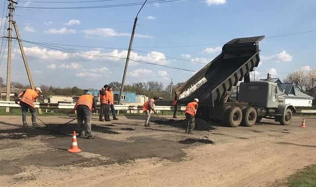 Завод по производству асфальта приступил к работе в Новоайдаре