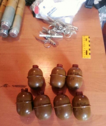 На блокпосте в Константиновке у жителя Луганщины выявлен арсенал