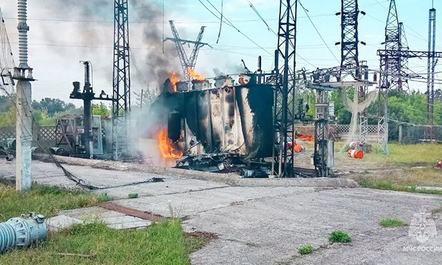 В оккупированной Кременной сгорела трансформаторная подстанция