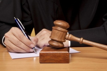 Осужден рецидивист, ограбивший ребенка