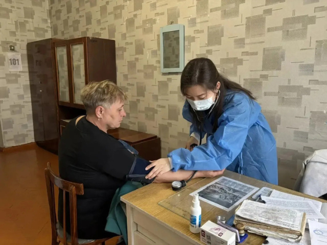 В Антраците почти не осталось врачей – работают выездные бригады из Калмыкии