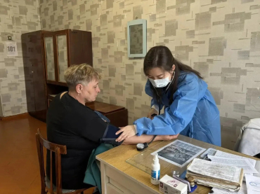 В Антраците почти не осталось врачей – работают выездные бригады из Калмыкии